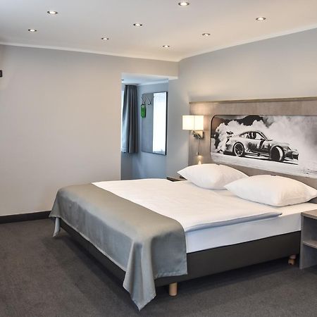 Gt3 Hotel Honerath Exterior photo